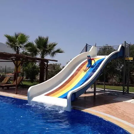 Ocakkoey Village אולודניץ