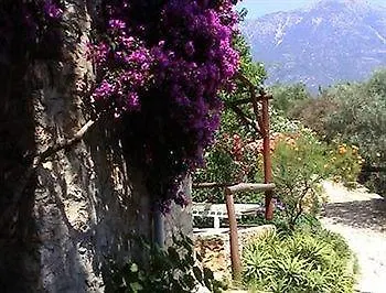 Ocakkoey Village Hotell 2*