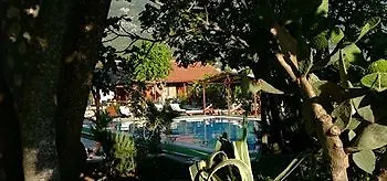 Ocakkoey Village Олудениз